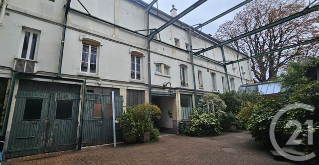 Appartement à vendre - 3 pièces - 44.49 m2 - PARIS - 75018 - ILE-DE-FRANCE - Century 21 Prestige Montmartre
