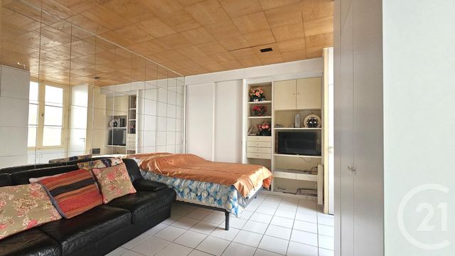 Afficher la photo en grand Appartement Studio à vendre - 1 pièce - 22.57 m2 - PARIS - 75018 - ILE-DE-FRANCE - Century 21 Prestige Montmartre