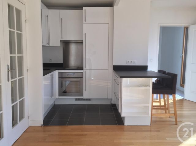 Appartement à vendre - 2 pièces - 45.5 m2 - PARIS - 75019 - ILE-DE-FRANCE - Century 21 Prestige Montmartre Appartement à vendre - 2 pièces - 45.5 m2 - PARIS - 75019 - ILE-DE-FRANCE - Century 21 Prestige Montmartre