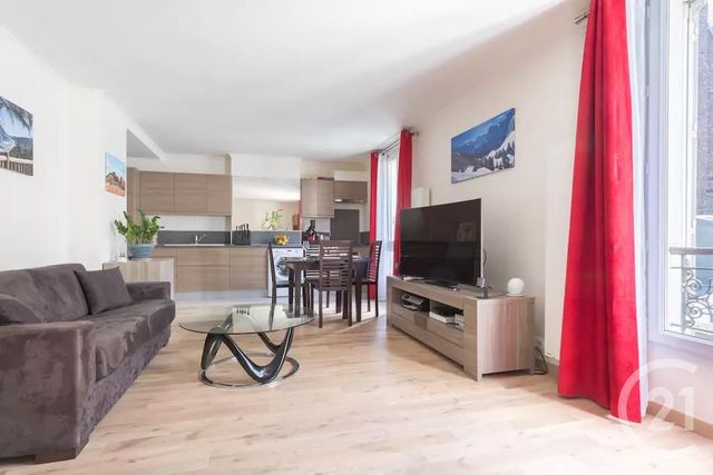 Appartement à vendre - 3 pièces - 59.55 m2 - PARIS - 75018 - ILE-DE-FRANCE - Century 21 Prestige Montmartre Appartement à vendre - 3 pièces - 59.55 m2 - PARIS - 75018 - ILE-DE-FRANCE - Century 21 Prestige Montmartre