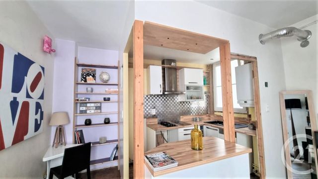 Afficher la photo en grand Appartement T1 à vendre - 1 pièce - 41.0 m2 - PARIS - 75018 - ILE-DE-FRANCE - Century 21 Prestige Montmartre