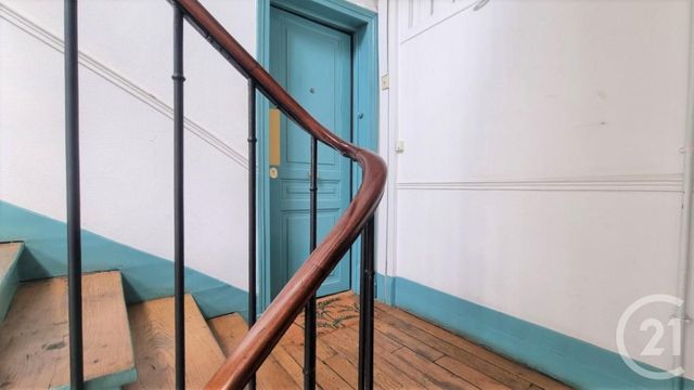 Afficher la photo en grand Appartement T1 à vendre - 1 pièce - 41.0 m2 - PARIS - 75018 - ILE-DE-FRANCE - Century 21 Prestige Montmartre