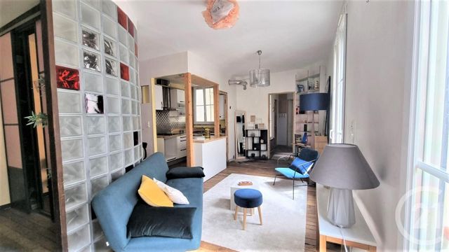 Afficher la photo en grand Appartement T1 à vendre - 1 pièce - 41.0 m2 - PARIS - 75018 - ILE-DE-FRANCE - Century 21 Prestige Montmartre