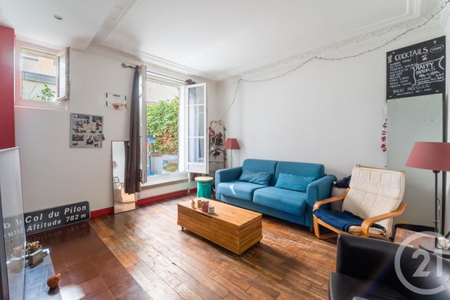 Afficher la photo en grand Appartement F1 à vendre - 1 pièce - 27.52 m2 - PARIS - 75018 - ILE-DE-FRANCE - Century 21 Prestige Montmartre