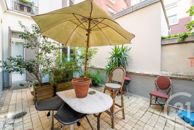 Afficher la photo en grand Appartement F1 à vendre - 1 pièce - 27.52 m2 - PARIS - 75018 - ILE-DE-FRANCE - Century 21 Prestige Montmartre