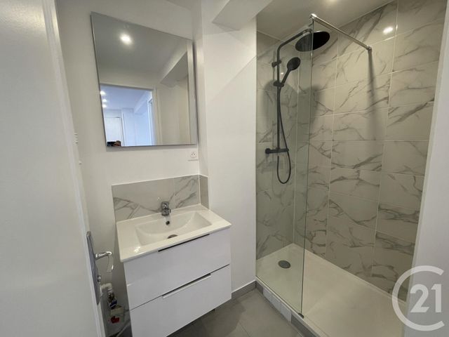 Afficher la photo en grand Appartement à louer - 3 pièces - 50.08 m2 - ASNIERES SUR SEINE - 92 - ILE-DE-FRANCE - Century 21 Prestige Montmartre