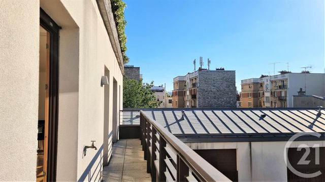 Afficher la photo en grand Appartement à vendre - 2 pièces - 45.5 m2 - PARIS - 75019 - ILE-DE-FRANCE - Century 21 Prestige Montmartre