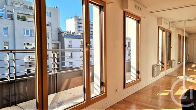 Afficher la photo en grand Appartement à vendre - 2 pièces - 45.5 m2 - PARIS - 75019 - ILE-DE-FRANCE - Century 21 Prestige Montmartre