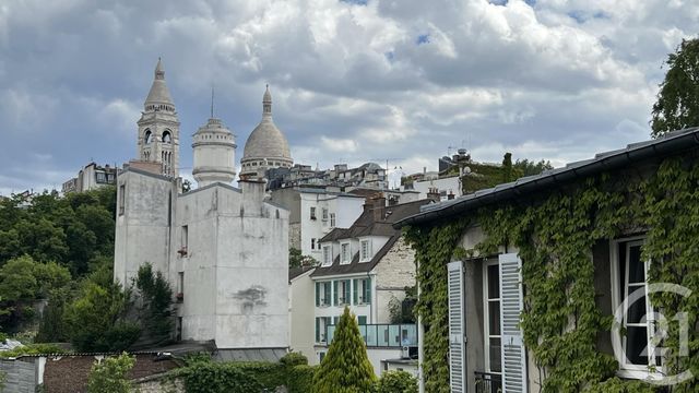 Appartement à louer - 2 pièces - 50.0 m2 - PARIS - 75018 - ILE-DE-FRANCE - Century 21 Prestige Montmartre