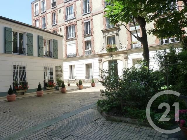 Appartement à vendre - 2 pièces - 42.58 m2 - PARIS - 75018 - ILE-DE-FRANCE - Century 21 Prestige Montmartre