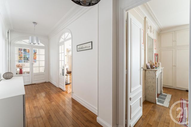 Appartement F6 à vendre - 6 pièces - 150.0 m2 - PARIS - 75018 - ILE-DE-FRANCE - Century 21 Prestige Montmartre