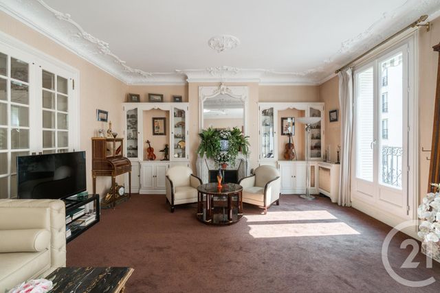 Appartement à vendre - 4 pièces - 113.73 m2 - PARIS - 75018 - ILE-DE-FRANCE - Century 21 Prestige Montmartre