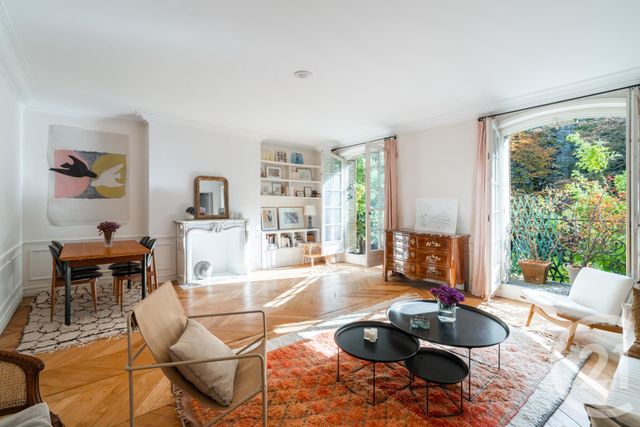 Appartement F5 à vendre - 5 pièces - 112.9 m2 - PARIS - 75018 - ILE-DE-FRANCE - Century 21 Prestige Montmartre