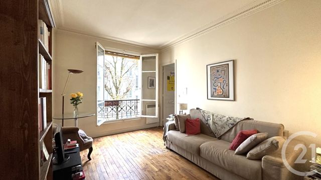 Appartement à vendre - 2 pièces - 38.07 m2 - PARIS - 75018 - ILE-DE-FRANCE - Century 21 Prestige Montmartre