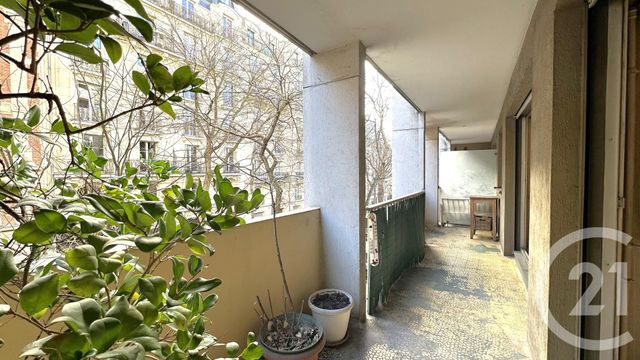  - PARIS - 
