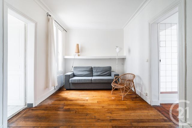 Appartement à vendre - 2 pièces - 35.0 m2 - PARIS - 75018 - ILE-DE-FRANCE - Century 21 Prestige Montmartre
