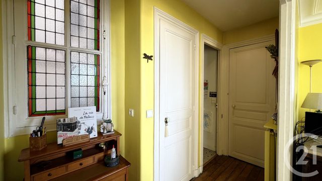 Appartement 2/3 pièces à vendre - 2 pièces - 44.74 m2 - PARIS - 75018 - ILE-DE-FRANCE - Century 21 Prestige Montmartre