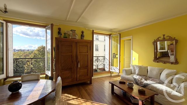 Appartement 2/3 pièces à vendre - 2 pièces - 44.74 m2 - PARIS - 75018 - ILE-DE-FRANCE - Century 21 Prestige Montmartre