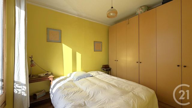 Appartement 2/3 pièces à vendre - 2 pièces - 44.74 m2 - PARIS - 75018 - ILE-DE-FRANCE - Century 21 Prestige Montmartre
