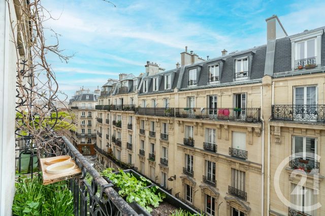Appartement à vendre - 3 pièces - 56.17 m2 - PARIS - 75018 - ILE-DE-FRANCE - Century 21 Prestige Montmartre
