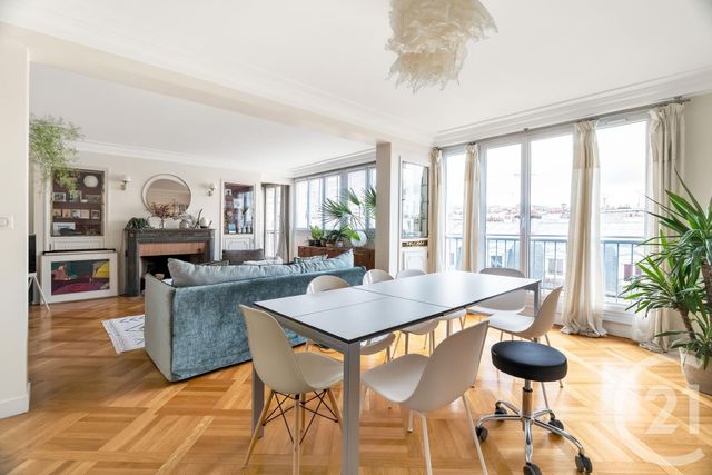 Appartement F5 à vendre - 5 pièces - 128.71 m2 - PARIS - 75018 - ILE-DE-FRANCE - Century 21 Prestige Montmartre