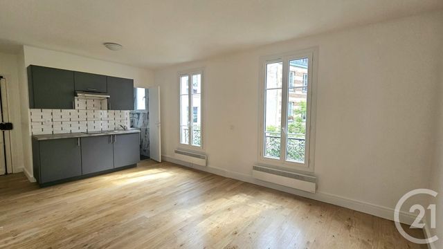 Appartement Studio à vendre - 1 pièce - 24.24 m2 - PARIS - 75018 - ILE-DE-FRANCE - Century 21 Prestige Montmartre