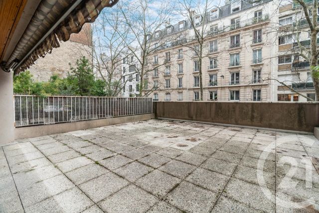 - PARIS - 