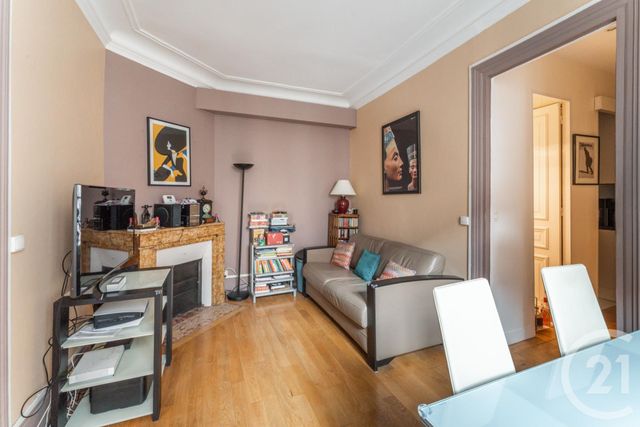 Appartement à vendre - 3 pièces - 59.09 m2 - PARIS - 75018 - ILE-DE-FRANCE - Century 21 Prestige Montmartre