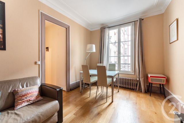 Appartement à vendre - 3 pièces - 59.09 m2 - PARIS - 75018 - ILE-DE-FRANCE - Century 21 Prestige Montmartre