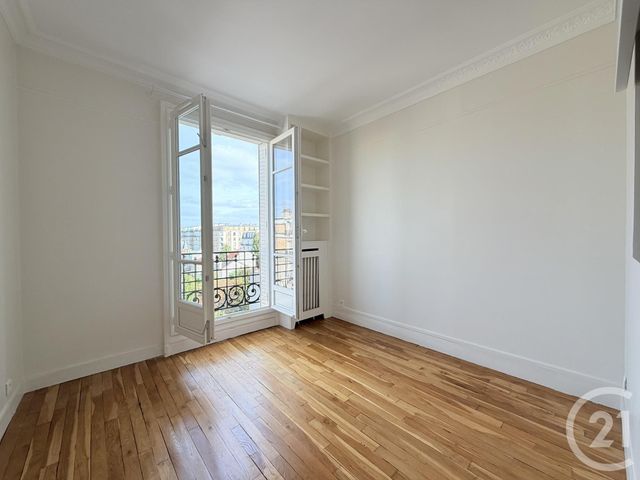 Appartement F5 à vendre - 5 pièces - 92.81 m2 - COURBEVOIE - 92 - ILE-DE-FRANCE - Century 21 Prestige Montmartre