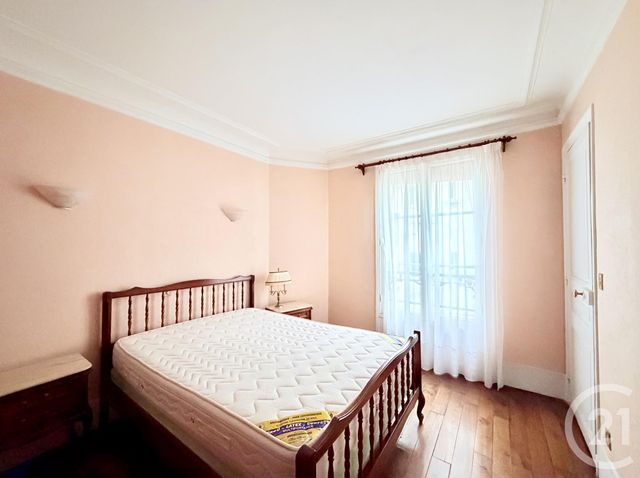 Appartement à vendre - 3 pièces - 52.27 m2 - PARIS - 75018 - ILE-DE-FRANCE - Century 21 Prestige Montmartre