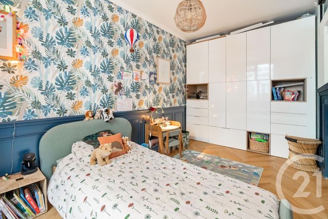 Appartement à vendre - 3 pièces - 53.46 m2 - PARIS - 75018 - ILE-DE-FRANCE - Century 21 Prestige Montmartre