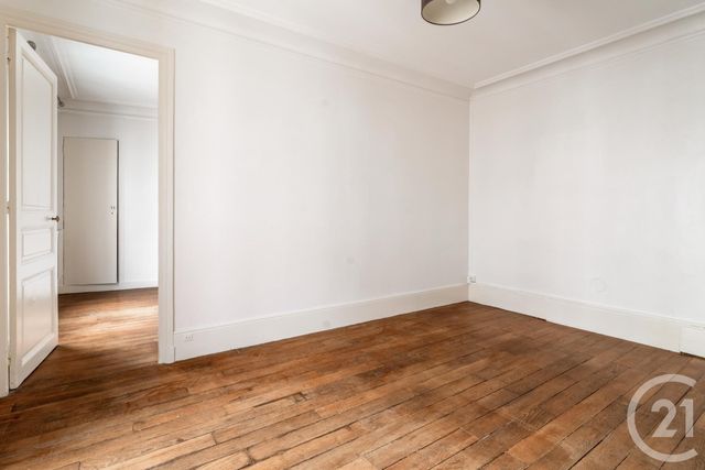 Appartement à vendre - 2 pièces - 33.02 m2 - PARIS - 75018 - ILE-DE-FRANCE - Century 21 Prestige Montmartre