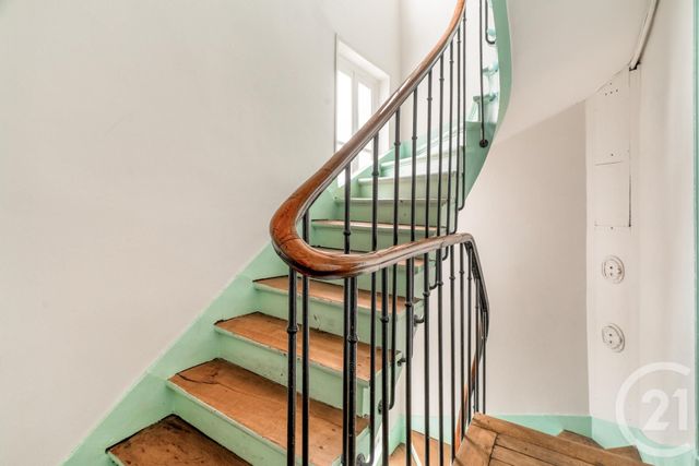 Appartement à vendre - 2 pièces - 33.02 m2 - PARIS - 75018 - ILE-DE-FRANCE - Century 21 Prestige Montmartre