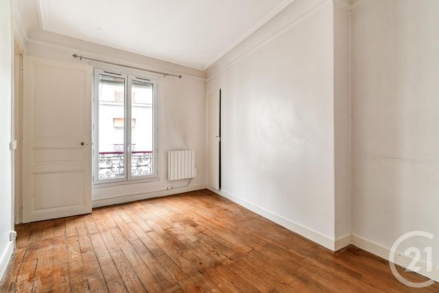 Appartement à vendre - 2 pièces - 33.02 m2 - PARIS - 75018 - ILE-DE-FRANCE - Century 21 Prestige Montmartre