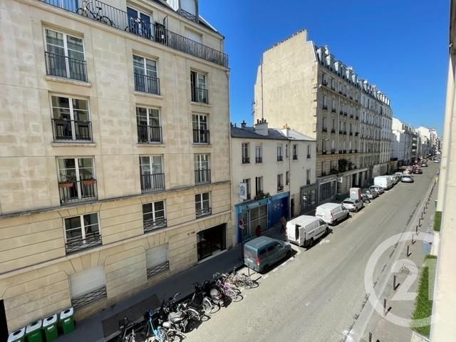 Appartement à louer - 2 pièces - 35.0 m2 - PARIS - 75011 - ILE-DE-FRANCE - Century 21 Prestige Montmartre