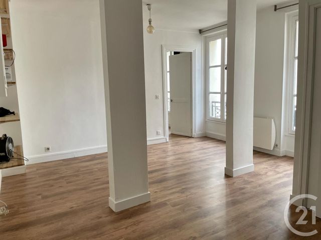 Appartement à louer - 2 pièces - 35.0 m2 - PARIS - 75011 - ILE-DE-FRANCE - Century 21 Prestige Montmartre