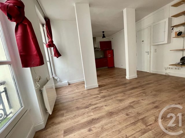 Appartement à louer - 2 pièces - 35.0 m2 - PARIS - 75011 - ILE-DE-FRANCE - Century 21 Prestige Montmartre