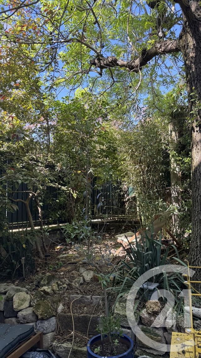 Appartement Duplex à louer - 3 pièces - 62.6 m2 - PARIS - 75018 - ILE-DE-FRANCE - Century 21 Prestige Montmartre