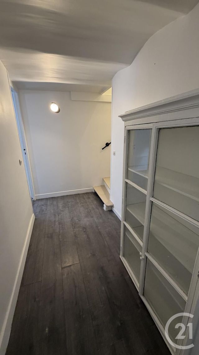 Appartement Duplex à louer - 3 pièces - 62.6 m2 - PARIS - 75018 - ILE-DE-FRANCE - Century 21 Prestige Montmartre