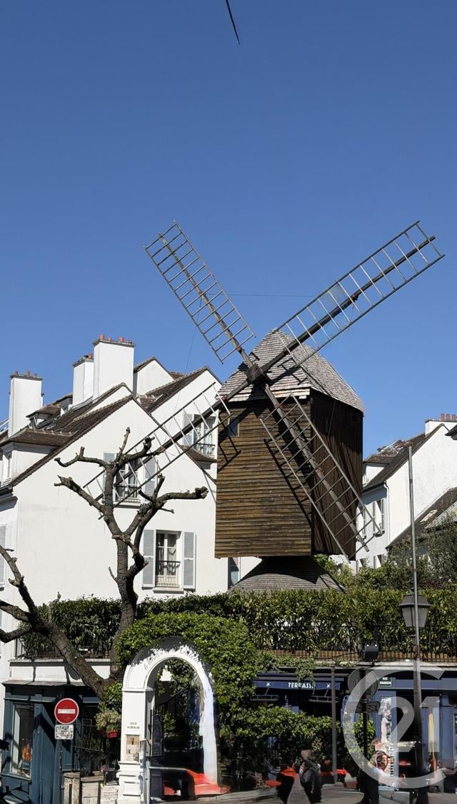 Appartement Duplex à louer - 3 pièces - 62.6 m2 - PARIS - 75018 - ILE-DE-FRANCE - Century 21 Prestige Montmartre