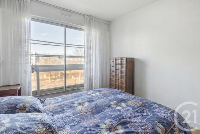 Appartement à vendre - 2 pièces - 46.93 m2 - PARIS - 75018 - ILE-DE-FRANCE - Century 21 Prestige Montmartre