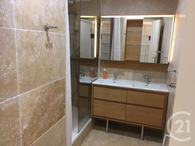 Appartement 4 pièces à louer - 4 pièces - 85.0 m2 - NOISY LE GRAND - 93 - ILE-DE-FRANCE - Century 21 Prestige Montmartre