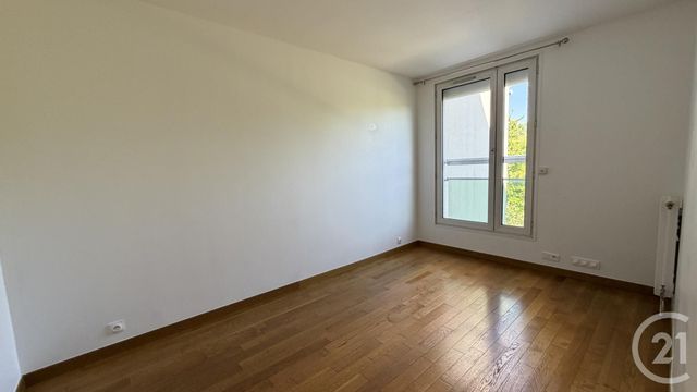 Appartement 4 pièces à louer - 4 pièces - 85.0 m2 - NOISY LE GRAND - 93 - ILE-DE-FRANCE - Century 21 Prestige Montmartre