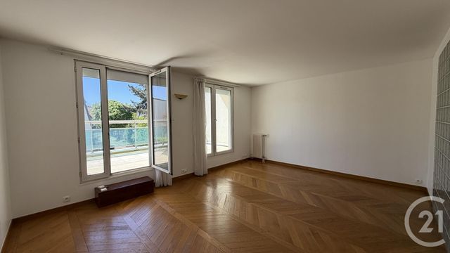 Appartement 4 pièces à louer - 4 pièces - 85.0 m2 - NOISY LE GRAND - 93 - ILE-DE-FRANCE - Century 21 Prestige Montmartre
