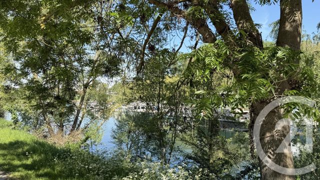 Appartement 4 pièces à louer - 4 pièces - 85.0 m2 - NOISY LE GRAND - 93 - ILE-DE-FRANCE - Century 21 Prestige Montmartre