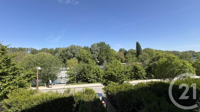 Appartement 4 pièces à louer - 4 pièces - 85.0 m2 - NOISY LE GRAND - 93 - ILE-DE-FRANCE - Century 21 Prestige Montmartre