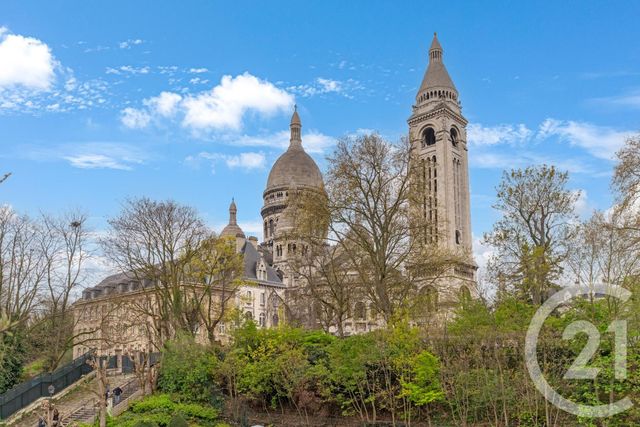 Appartement à vendre - 2 pièces - 55.52 m2 - PARIS - 75018 - ILE-DE-FRANCE - Century 21 Prestige Montmartre