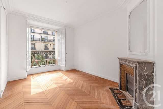 Appartement 4 pièces à vendre - 4 pièces - 86.75 m2 - PARIS - 75018 - ILE-DE-FRANCE - Century 21 Prestige Montmartre