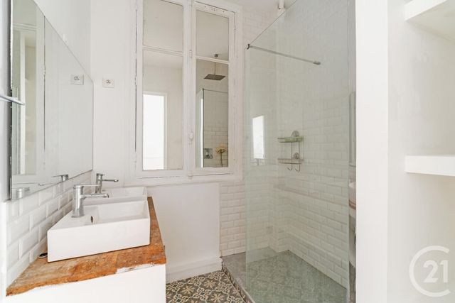 Appartement 4 pièces à vendre - 4 pièces - 86.75 m2 - PARIS - 75018 - ILE-DE-FRANCE - Century 21 Prestige Montmartre